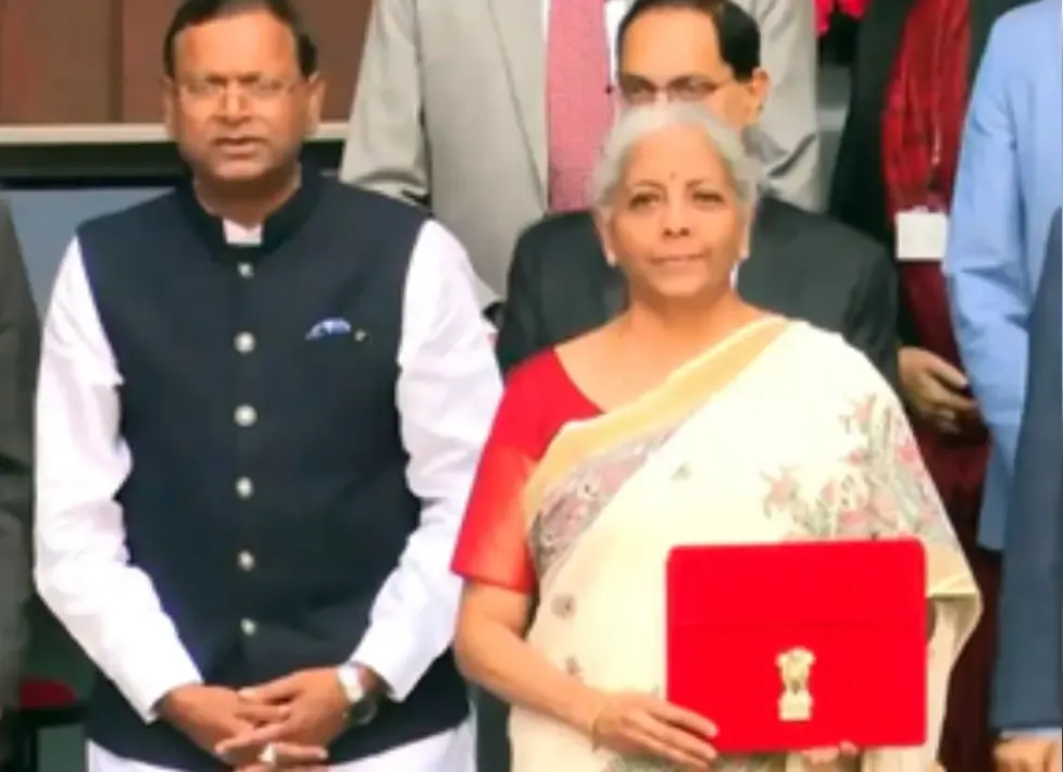 Pragmatic Budget Blueprint Instills Confidence in Middle Class: Industry Leaders