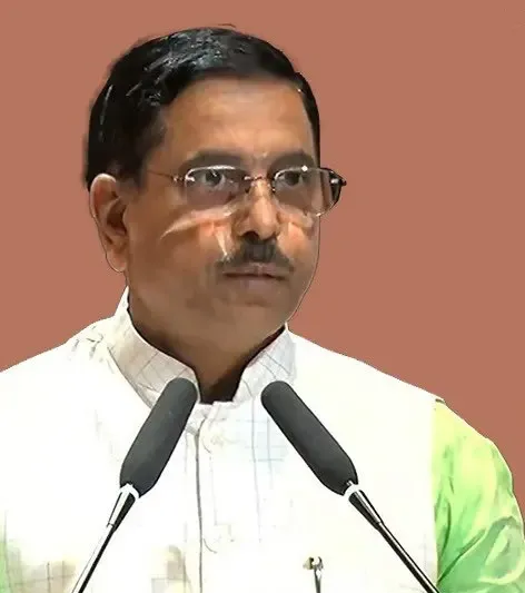 Pralhad Joshi Condemns Congress for Exploiting Former PM Manmohan Singh's Funeral