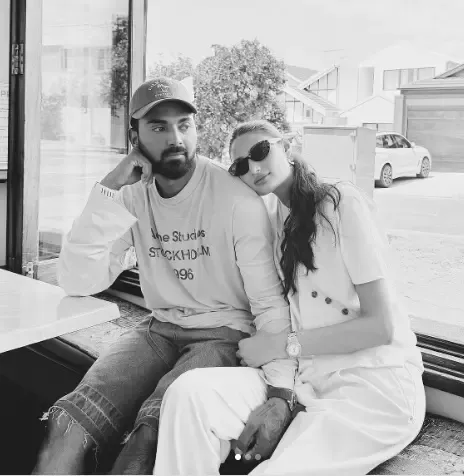 Athiya Shetty Anticipates the Arrival of 2025 as a 'Pregnant' Star