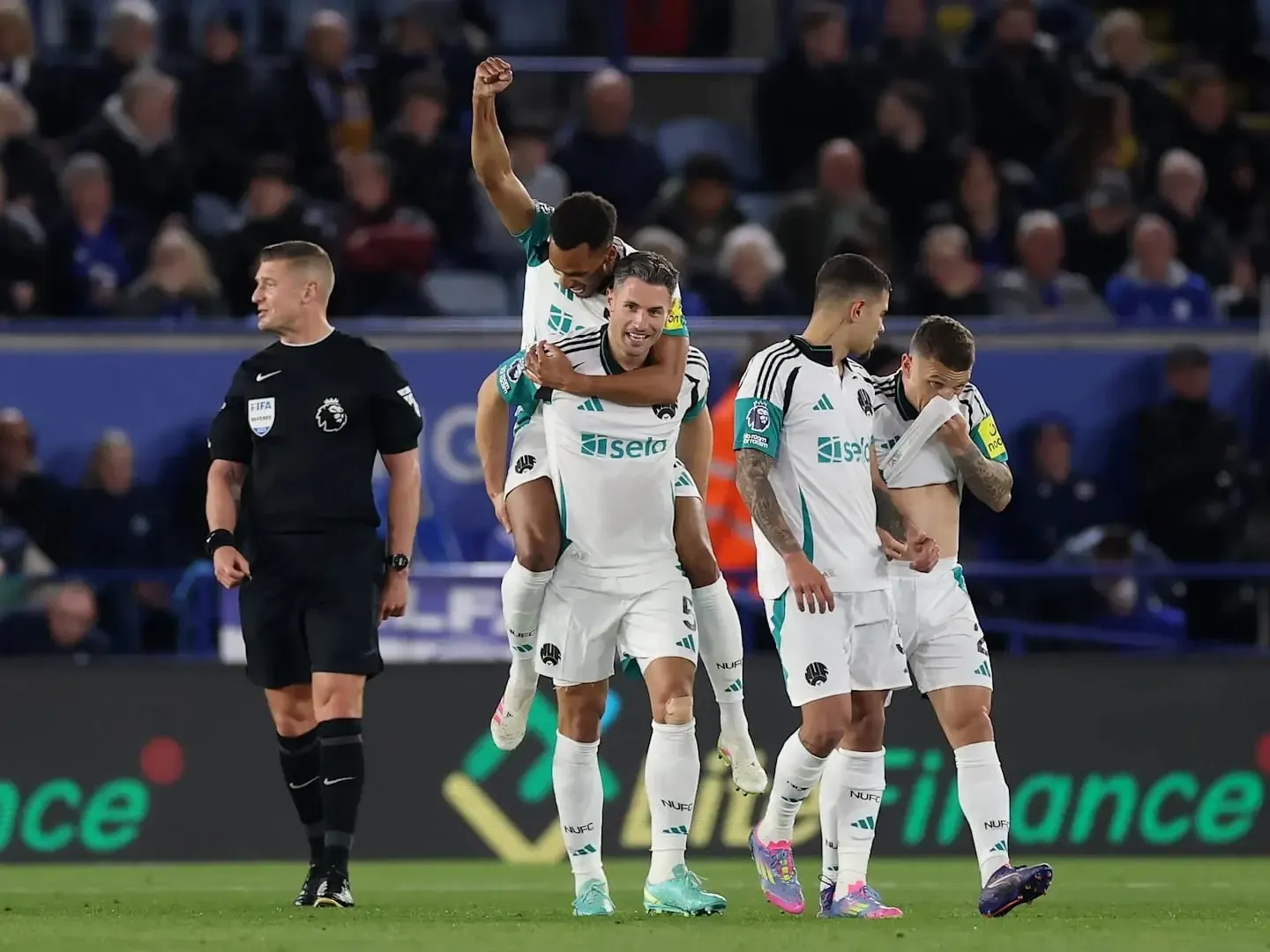 Premier League: Quick Double from Murphy Propels Newcastle to Fifth Place