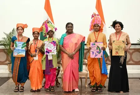 How Did President Murmu Celebrate Raksha Bandhan with Children at Rashtrapati Bhavan?
