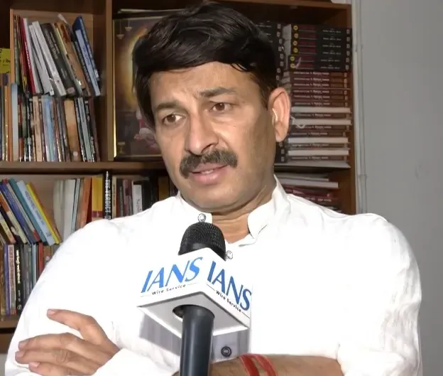 Manoj Tiwari Supports Mithun Chakraborty's Call for President’s Rule Amid Rising Violence in Bengal