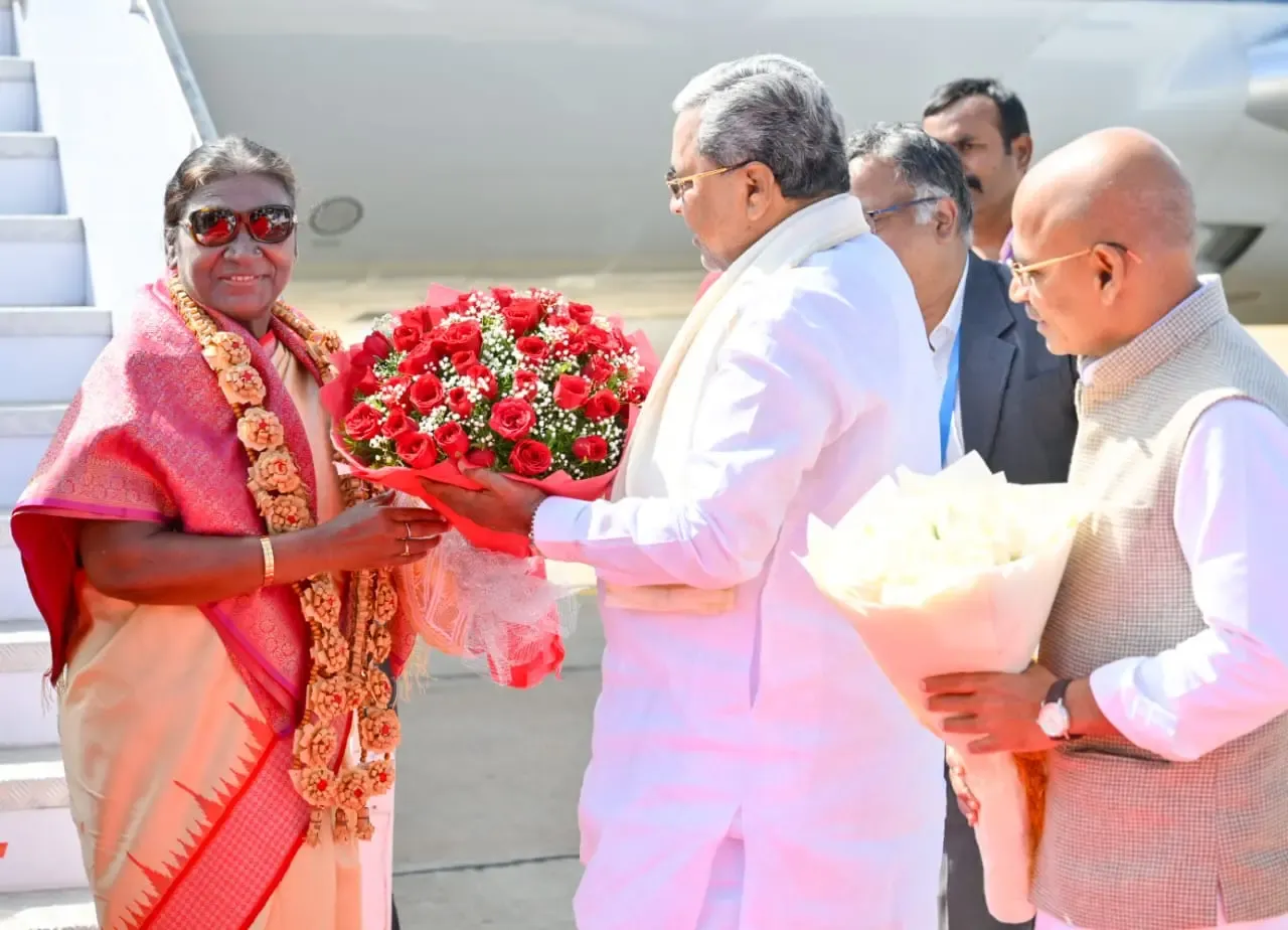 President Murmu Visits Karnataka for NIMHANS 50th Anniversary; CM Siddaramaiah Gives Heartfelt Reception