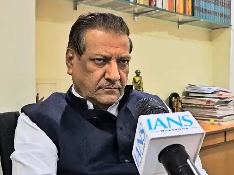 Prithviraj Chavan expresses disappointment over lack of collaboration between Congress and AAP for Delhi elections
