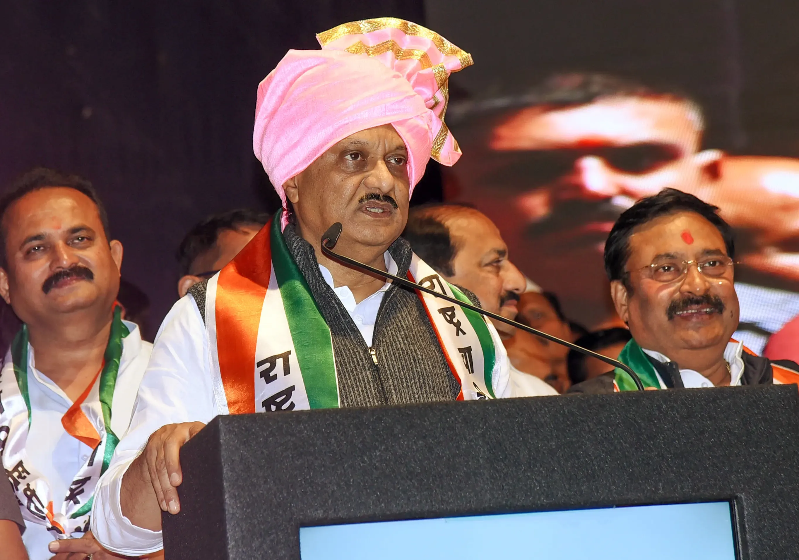 क्या पुणे ब्रिज हादसे के दोषियों के खिलाफ सख्त कार्रवाई होगी? उपमुख्यमंत्री अजित पवार का बयान