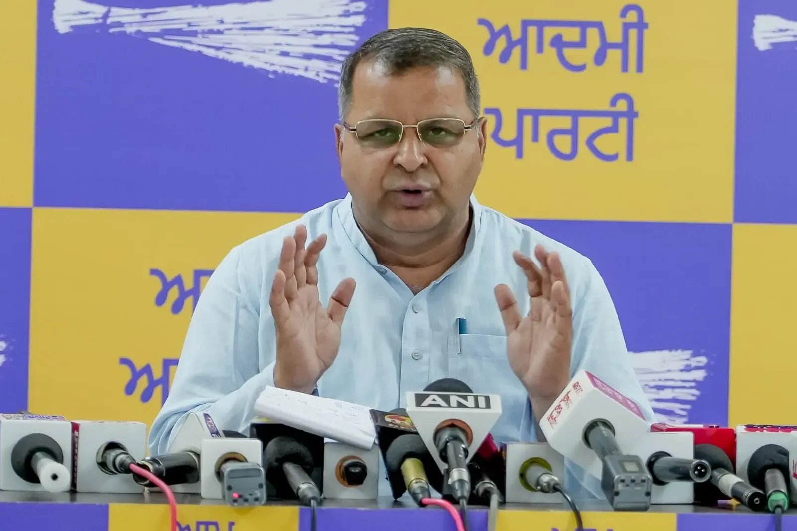 Punjab AAP Criticizes BJP MP Jangra’s Comments on Farmers