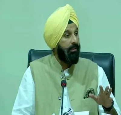 Punjab Administration Focused on Kejriwal While State Faces Explosions Near Pakistan: Akali Dal
