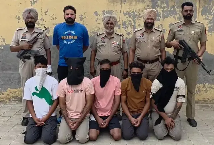 क्या पंजाब के मोगा में हथियार तस्करी करने वाले गिरोह का भंडाफोड़ हुआ? 5 गिरफ्तार