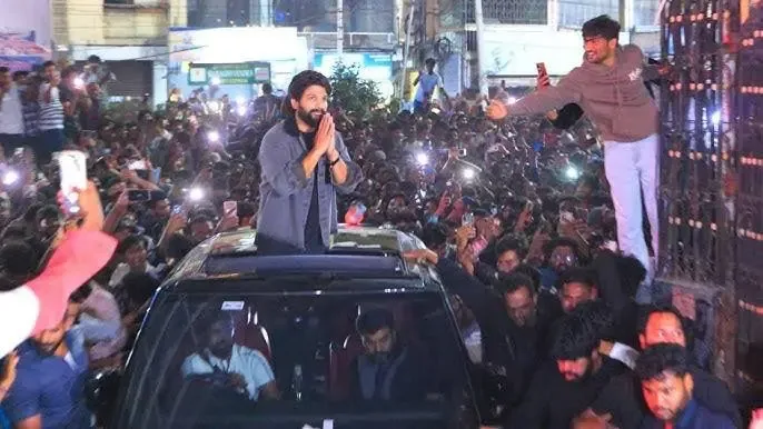 Chaos at 'Pushpa' Premiere: Show Cause Notice Issued to Sandhya Theatre by Hyderabad Police