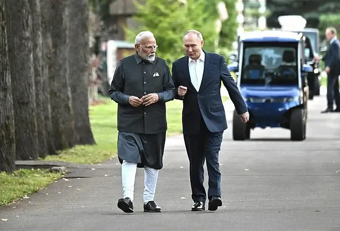 Lavrov Announces Putin's Upcoming Visit to India, a Key Global Player