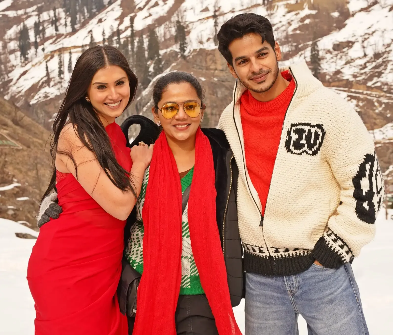 Director of ‘Pyaar Aata Hain’ Discusses Ishaan and Tara’s Shoot in Frigid Conditions