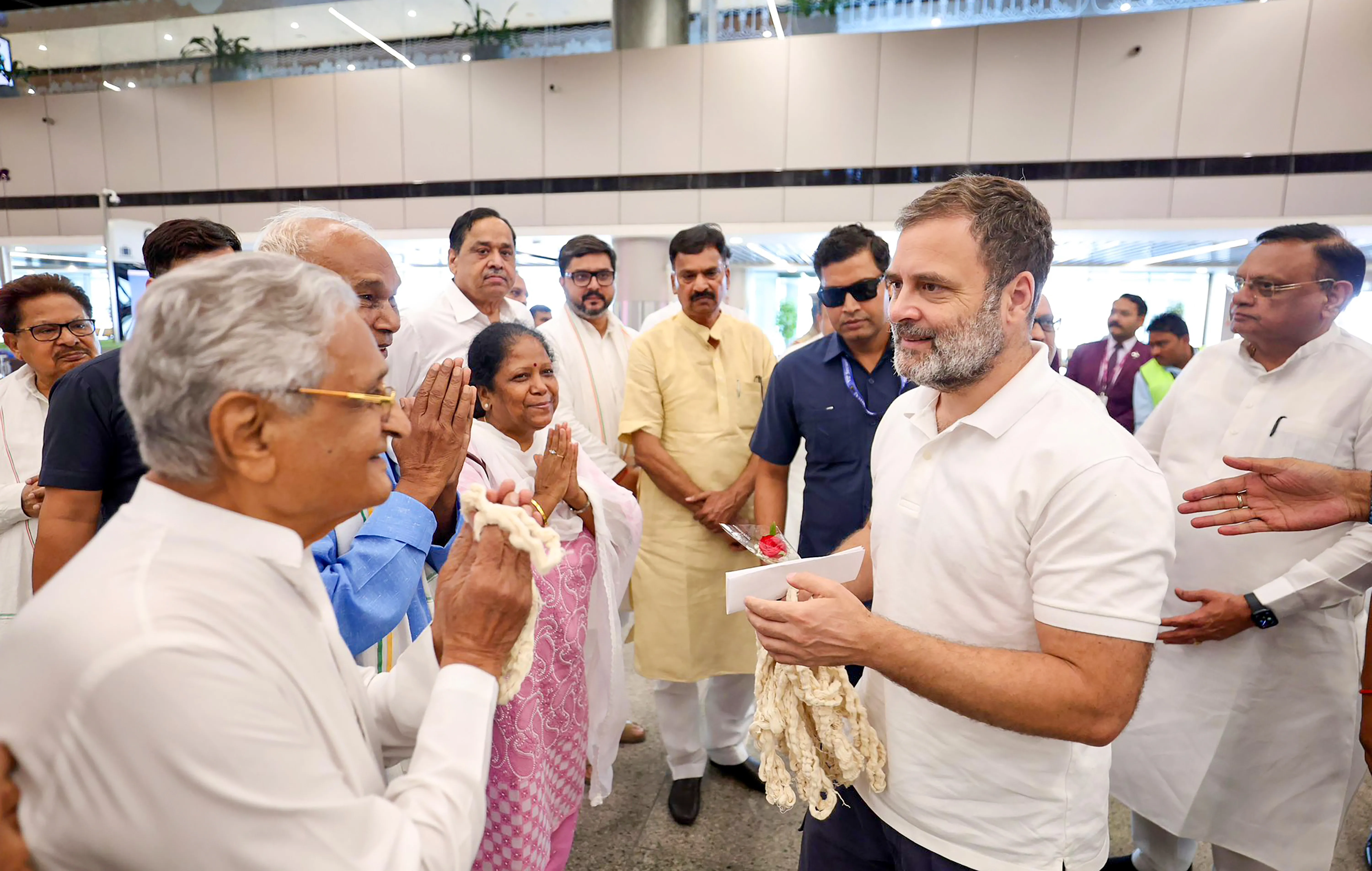 Did Rahul Gandhi Appear in Lucknow Court and Get Bail in Defamation Case?