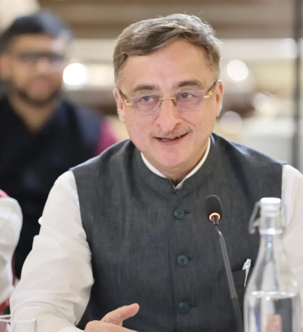 क्या राहुल गांधी के चुनाव आयोग पर आरोपों ने सियासी हलचल बढ़ा दी?