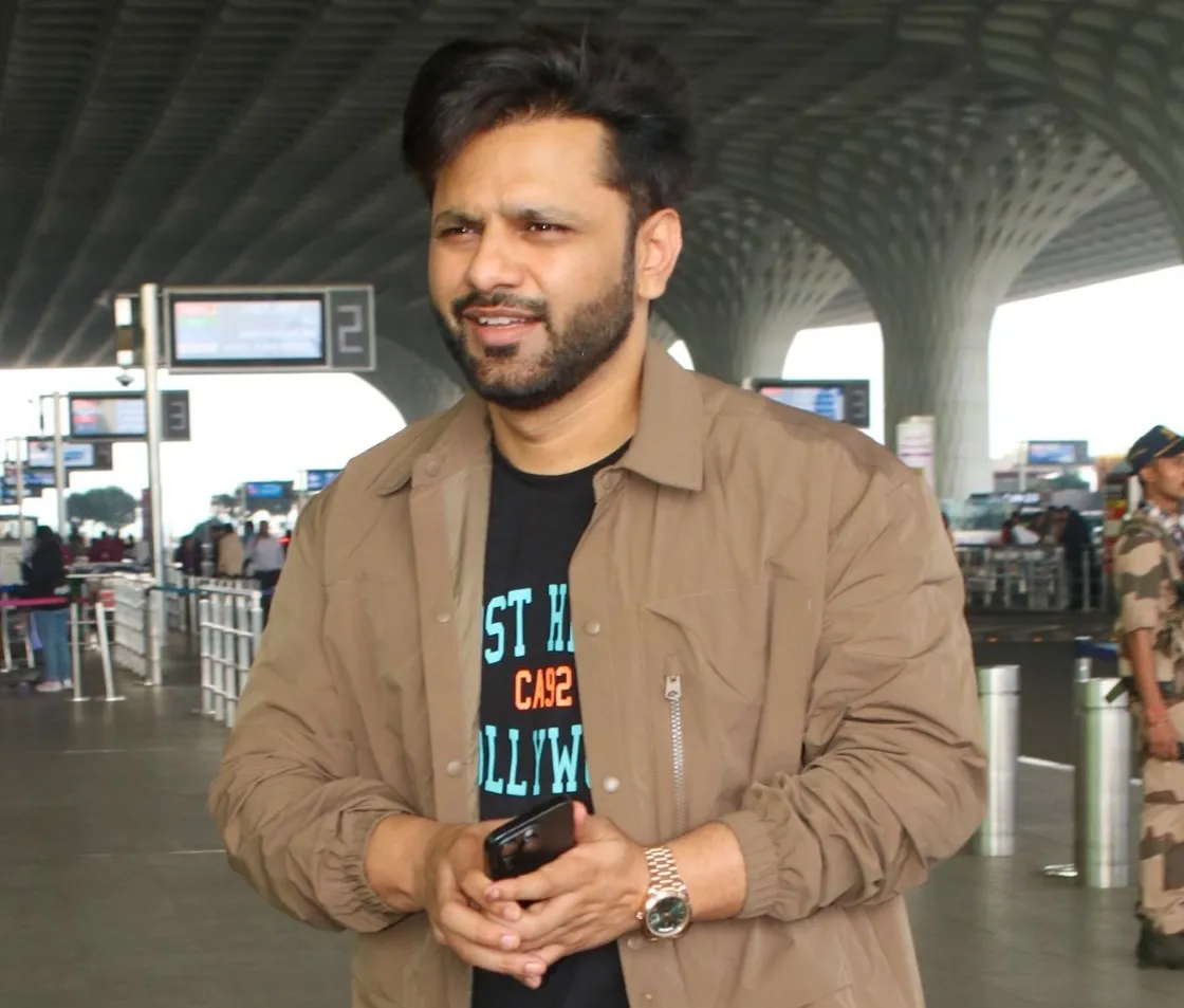 Did Rahul Vaidya Just Call Virat Kohli the Best Batsman After Unblocking?