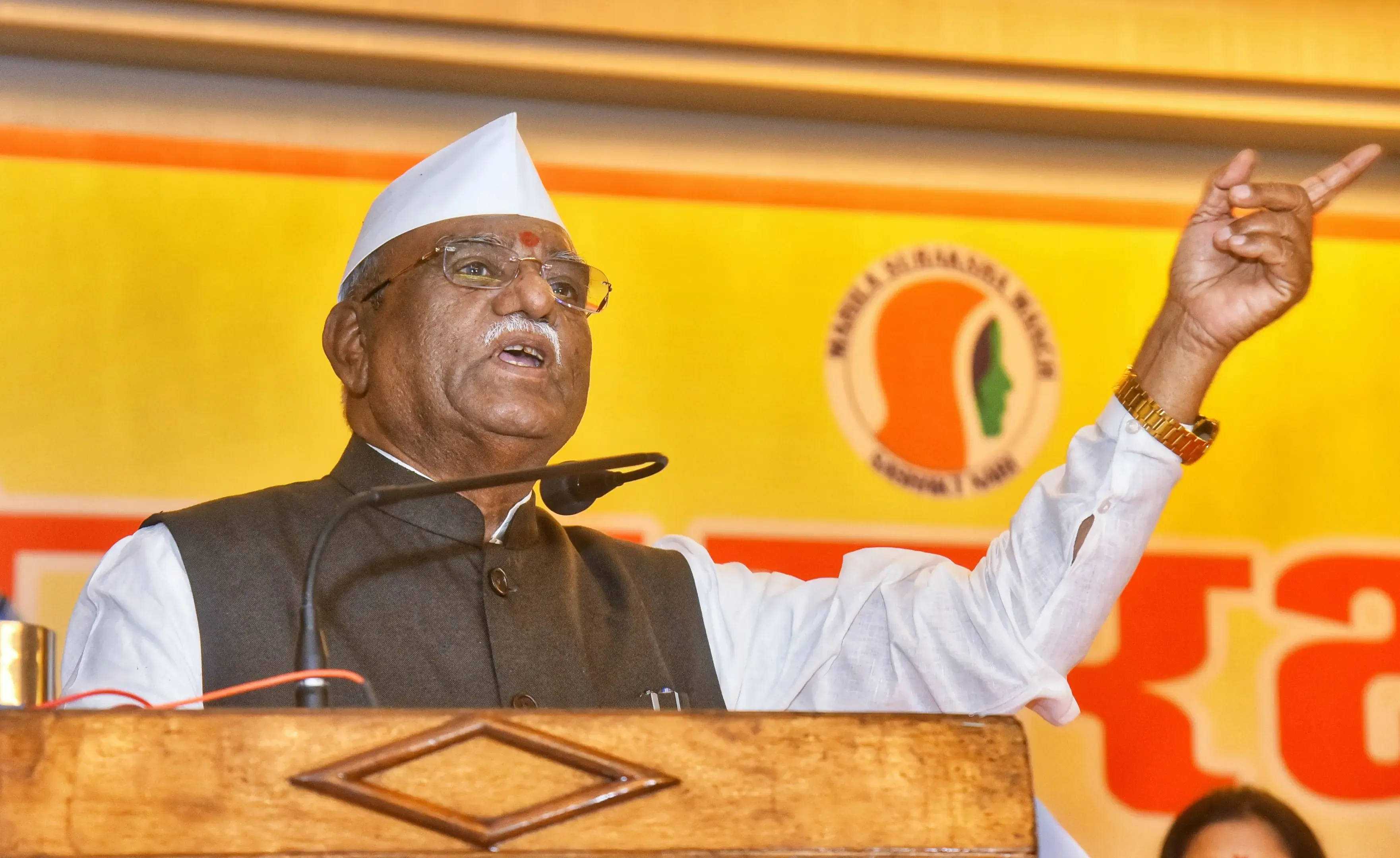 Rajasthan Governor Encourages Youth to Become Job Creators Instead of Job Seekers