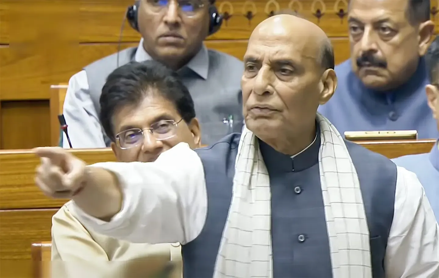 क्या राजनाथ सिंह ने विपक्षी नेताओं पर करारा हमला किया?
