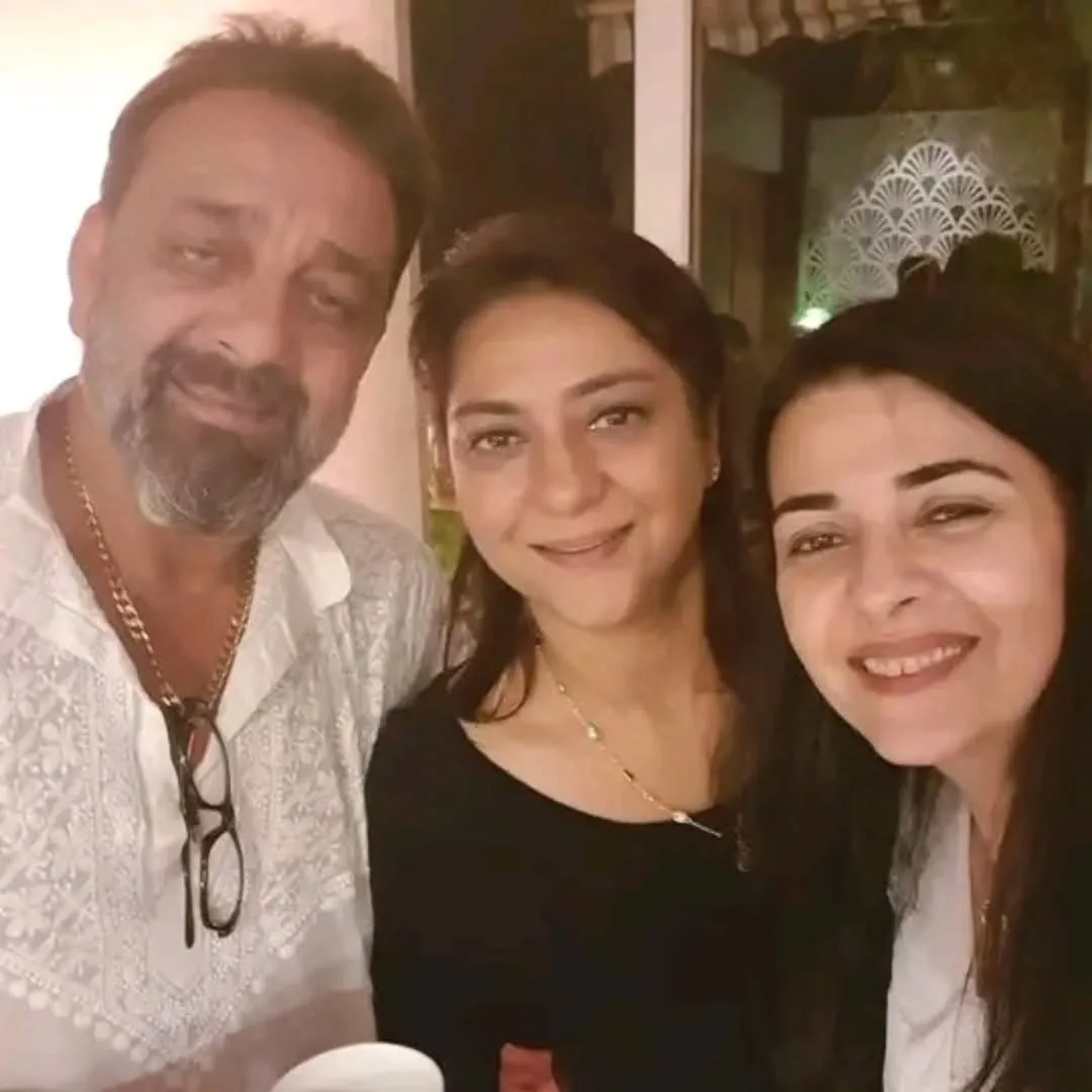 How Did Sanjay Dutt Celebrate Raksha Bandhan with His Sisters?
