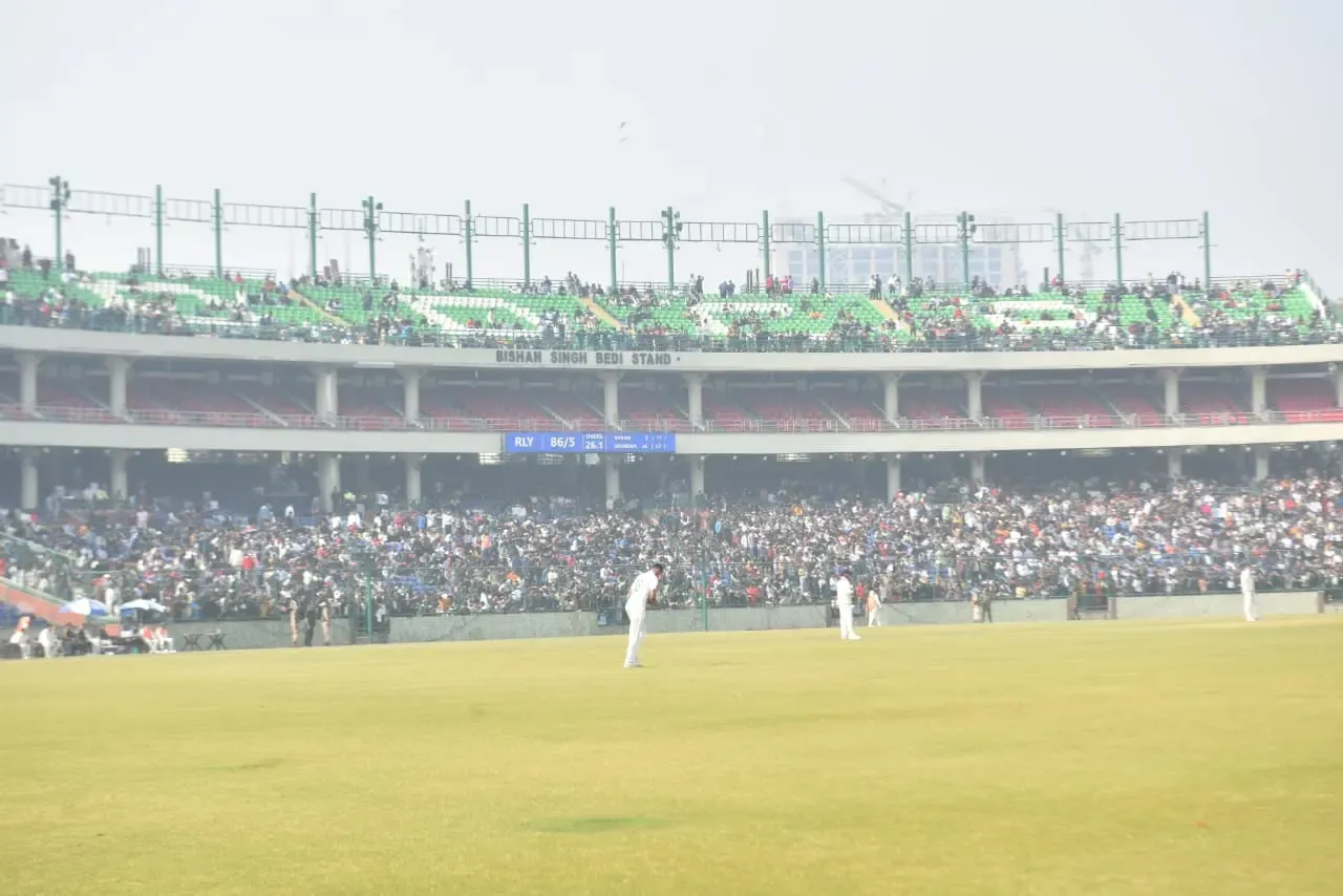Ranji Trophy: Virat Kohli Ignites a Festive Spirit at Arun Jaitley Stadium