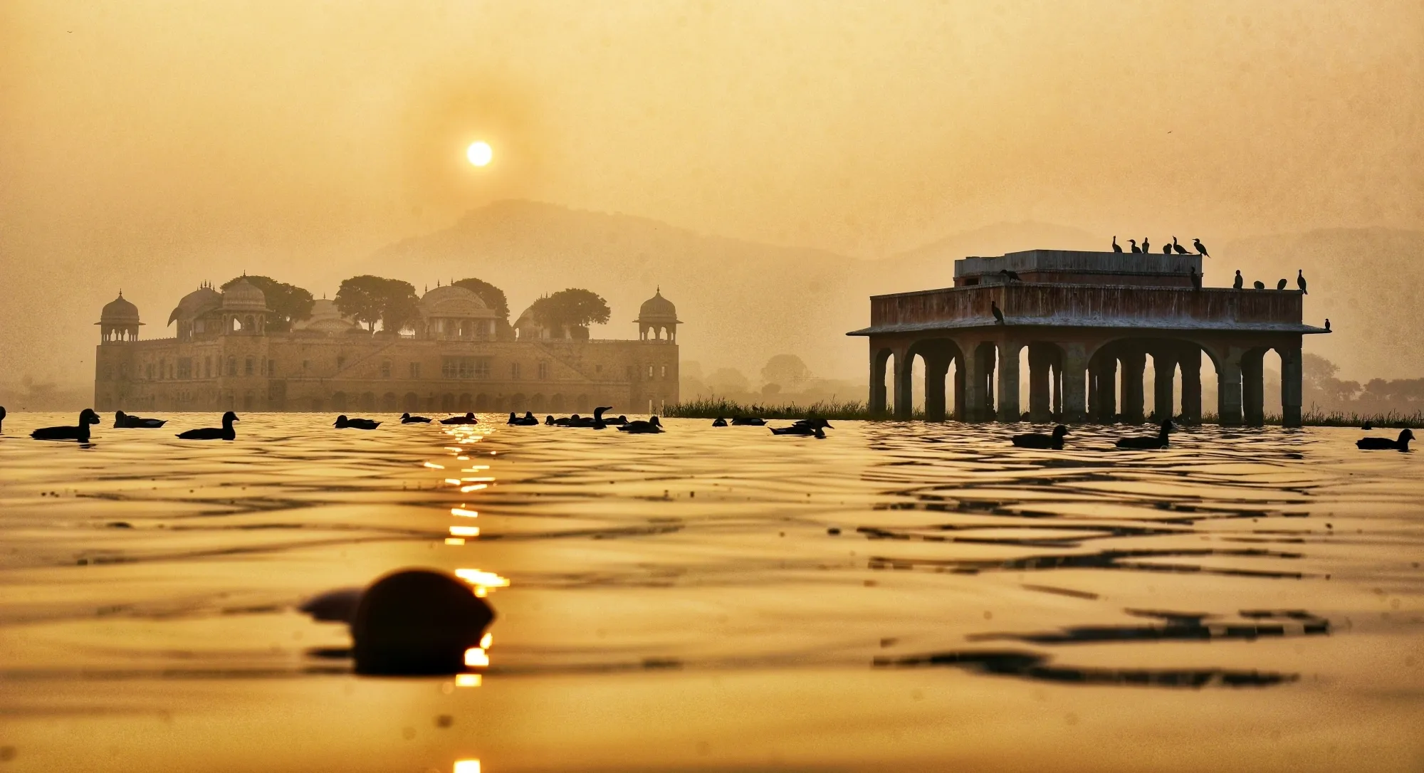 क्या रवि योग और रविवार व्रत ग्रहों के शुभ प्रभाव से दोष दूर कर सफलता दिला सकते हैं?