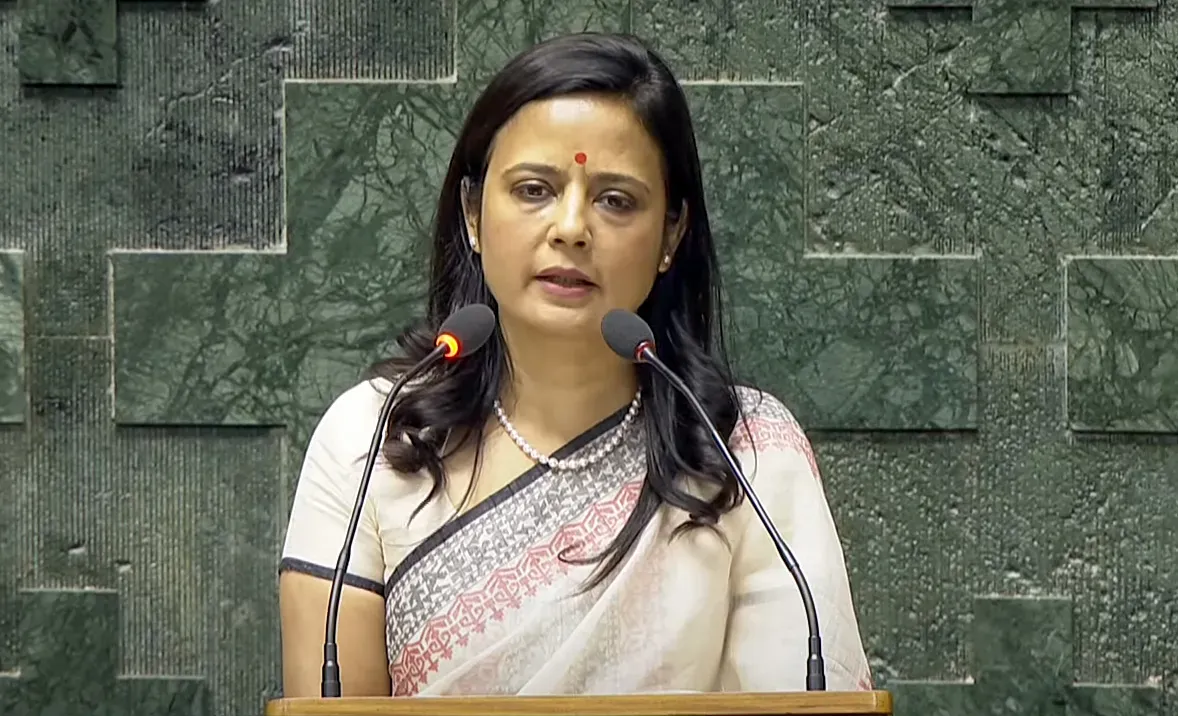 Trinamool Congress Faces Internal Dissent Over Mahua Moitra; Six MLAs Address Concerns to Mamata