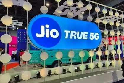 Reliance Jio Faces a Drop of Over 1.6 Crore Subscribers in Just Four Months