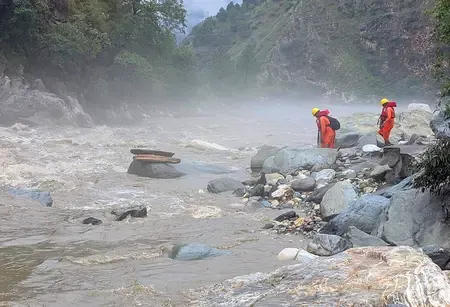Have Rescuers Resumed Operations in Himachal Pradesh to Trace 34 Missing Individuals?