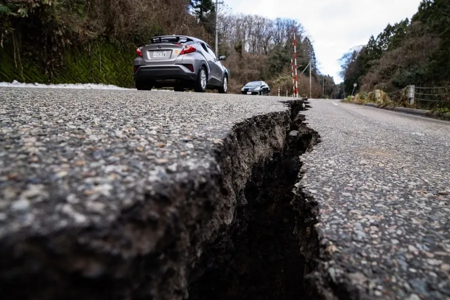 Why Are Residents Evacuating the Quake-Affected Island Village of Toshima in Japan?