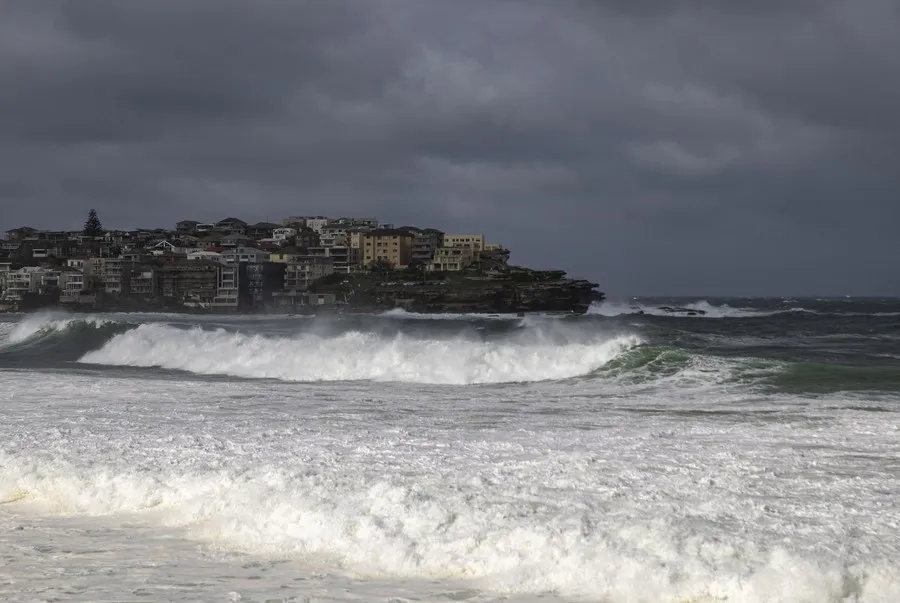 Residents Advised to Evacuate Due to Flooding Alerts in Northern Australia