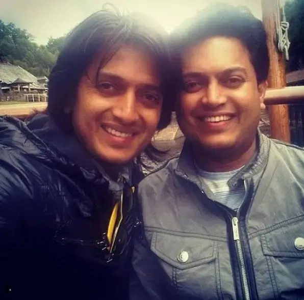 Riteish Deshmukh Celebrates Birthday of Brother Amit with Unseen Photo