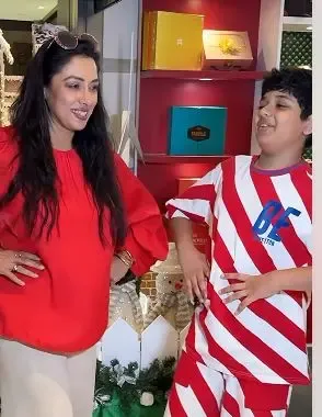 Rupali Ganguly Instructs Her Son on Posing for the Paparazzi
