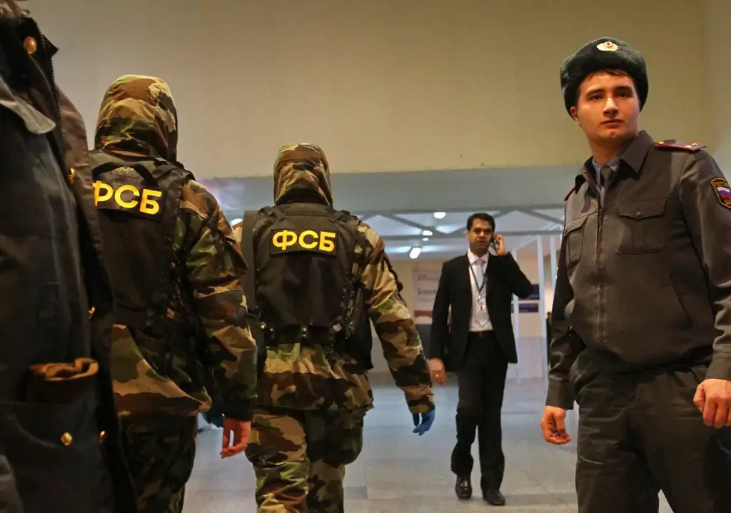 Russia Closes Down Illegal Call Centers Engaging in Widespread Fraud Across Multiple Nations, Including India