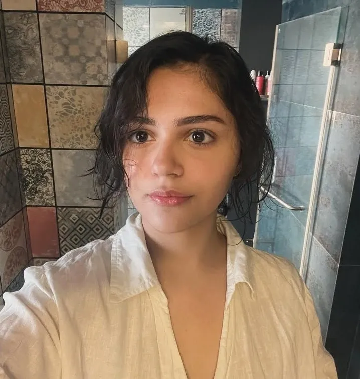 How is ‘Saiyaara’ star Aneet Padda responding to her alma mater's affection?