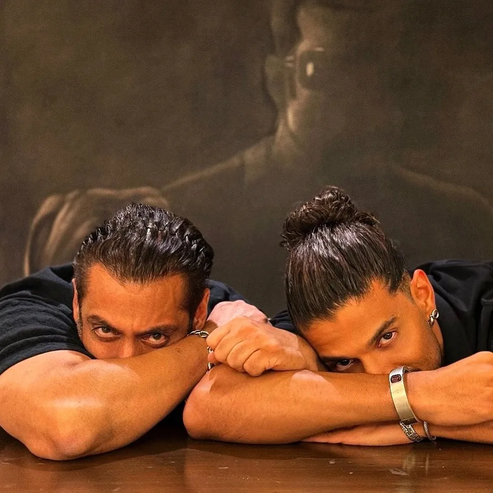 Did Salman Khan Just Support Sooraj Pancholi's ‘Kesari Veer’ Release?