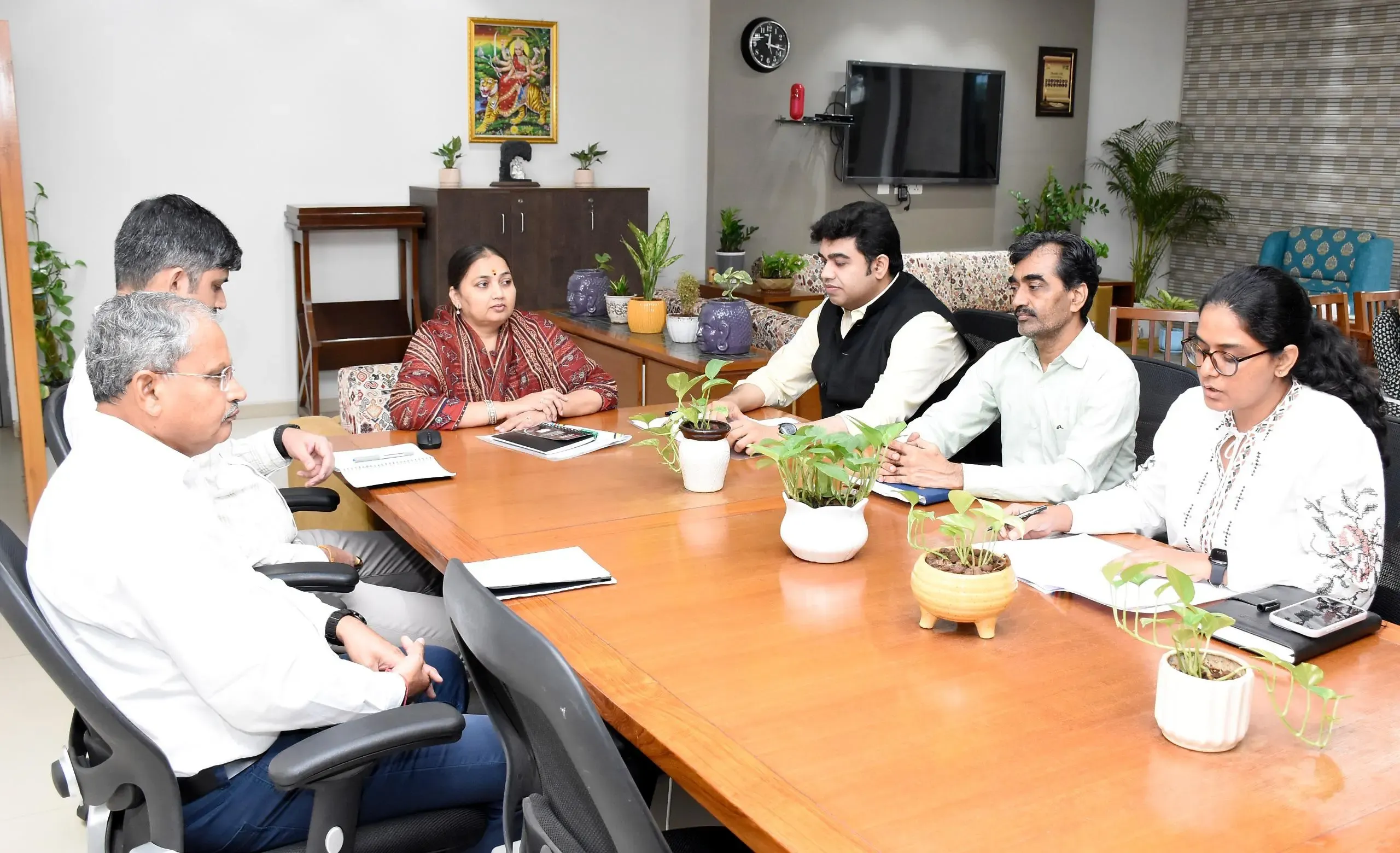 क्या समाज के सभी वर्गों को समान अवसर देने के लिए कल्याणकारी योजनाएं लागू की गईं?