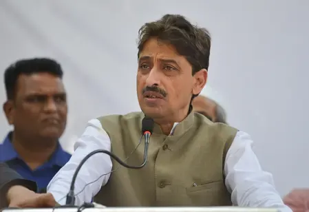 क्या सामाजिक सुरक्षा के दावे असत्य हैं? इमरान मसूद का सवाल
