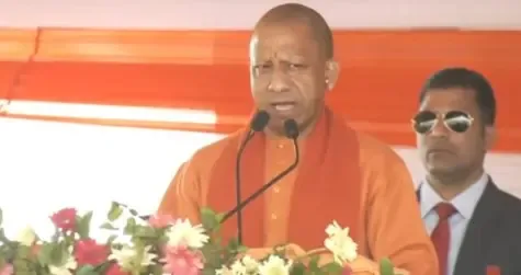 CM Yogi Accuses Samajwadi Party of Misleading the Public on Maha Kumbh