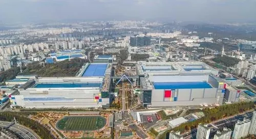 Samsung's Semiconductor Business Faces Unprecedented Trials in the Age of AI