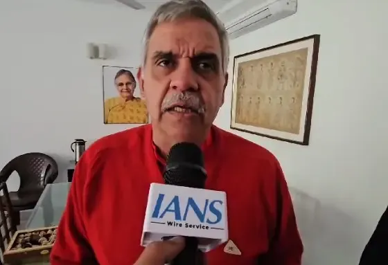 Sandeep Dikshit Labels Kejriwal as 'Sanghi' Over Correspondence with RSS Leader