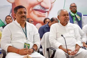 Sanjay Jha Critiques Tejashwi Yadav's Remarks on Nitish Kumar's Mahila Samvad Yatra