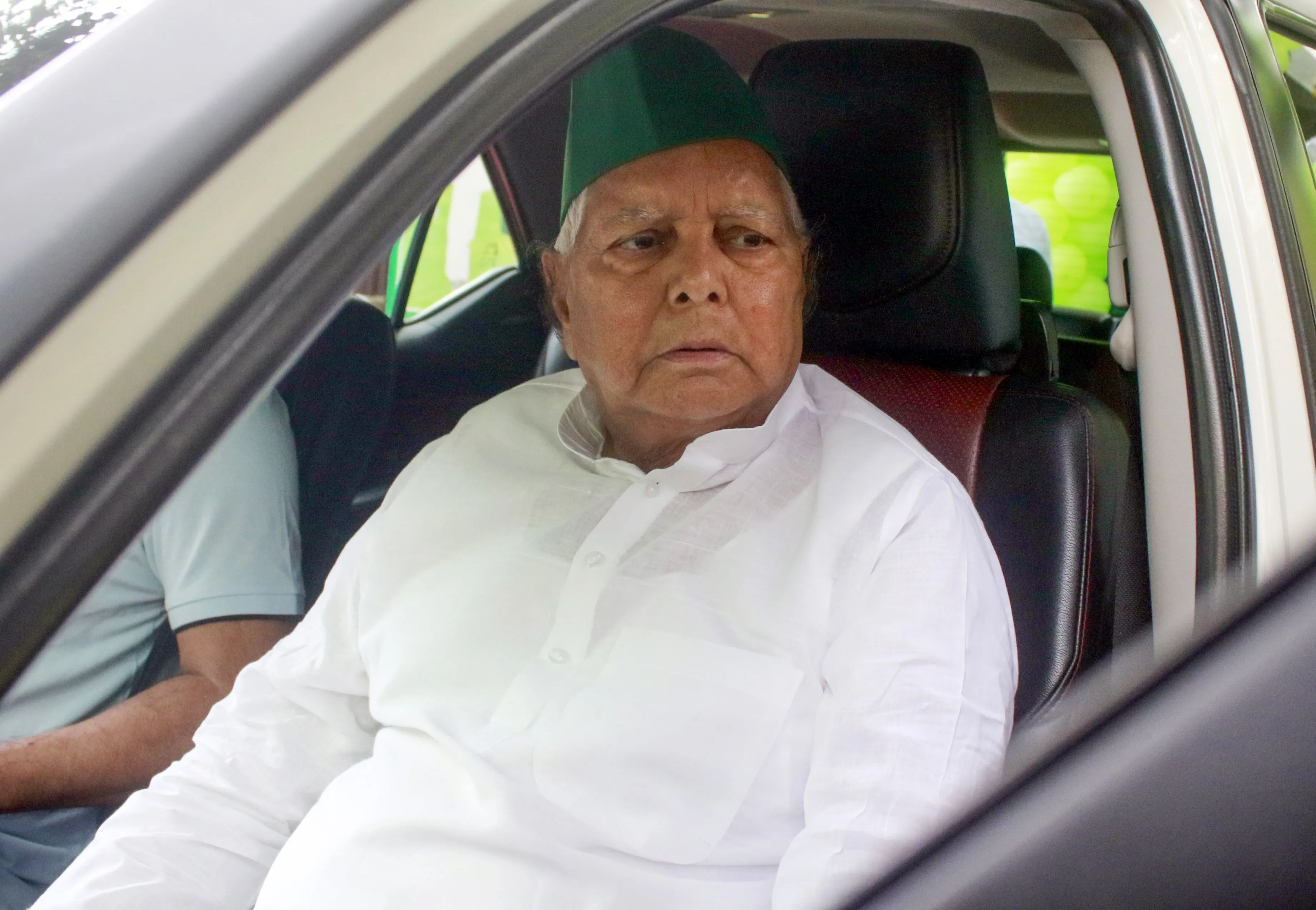 Did Sanjay Jha Justify Nitish Kumar Against Lalu Yadav's Critique on Bihar's Law and Order?