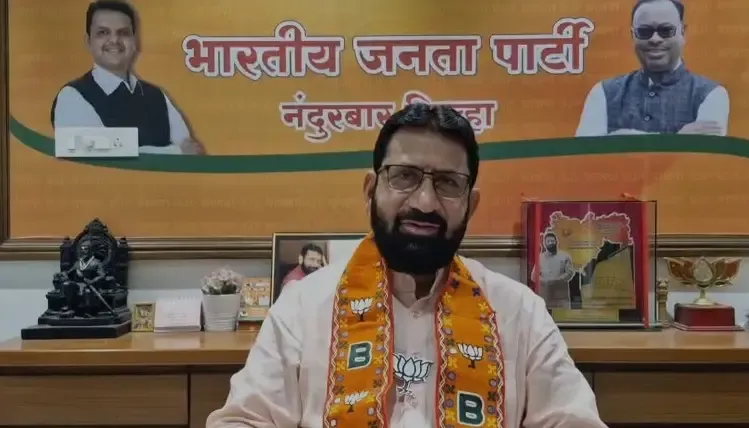 क्या संजय राउत को मुख्यमंत्री फडणवीस की आलोचना करने का अधिकार है?