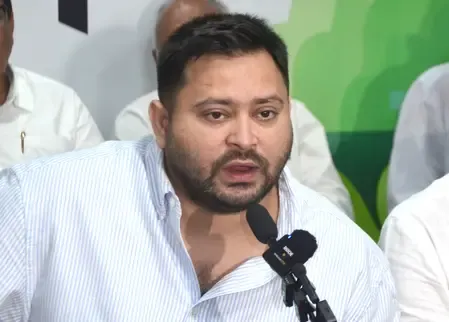 क्या सरकार के इशारे पर बदला गया तेजस्वी यादव का 'ईपीआईसी' नंबर?