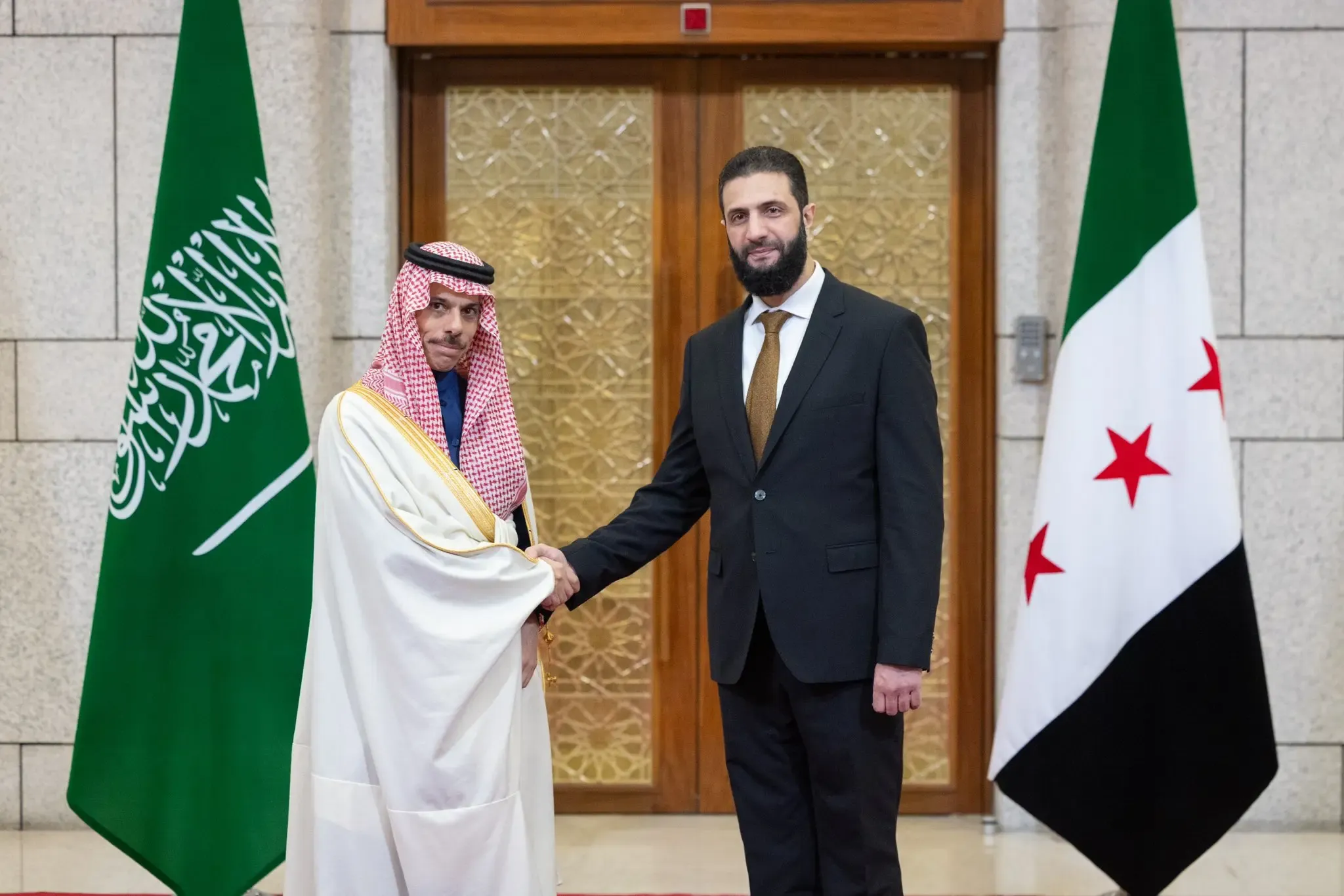 Saudi FM Advocates for Sanction Lifting in Historic Damascus Visit