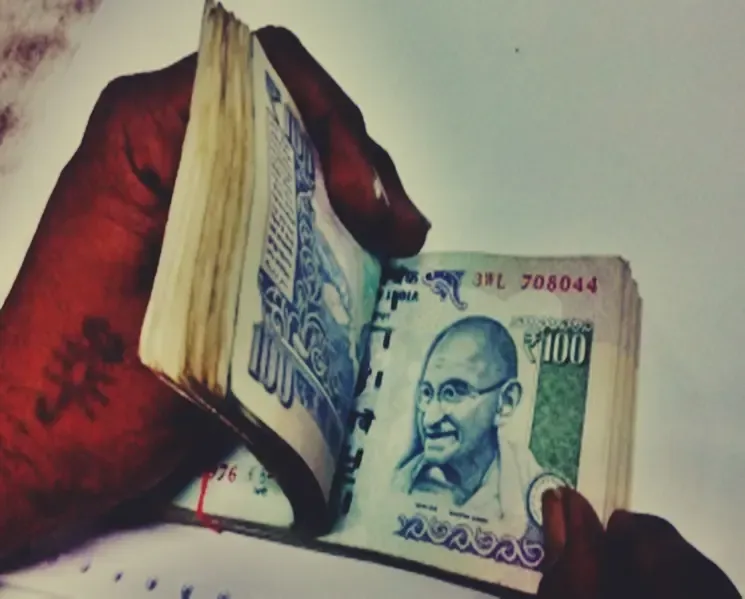 Securitisation Transactions Surge by 24% to Rs 2.35 Lakh Crore in FY25 as Banks Seek Increased Funding