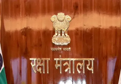 सेनाओं के लिए 67,000 करोड़ रुपए के प्रस्ताव मंजूर? एस-400 के रखरखाव को भी स्वीकृति