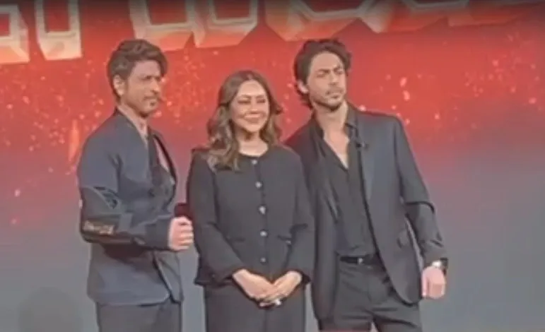 Did Shah Rukh Khan Introduce His Son Aryan Khan to the World?