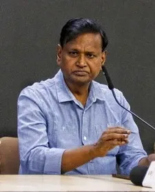Is Shashi Tharoor in Congress or Not? Udit Raj Critiques Government Over All-Party Delegation; BJP Reacts