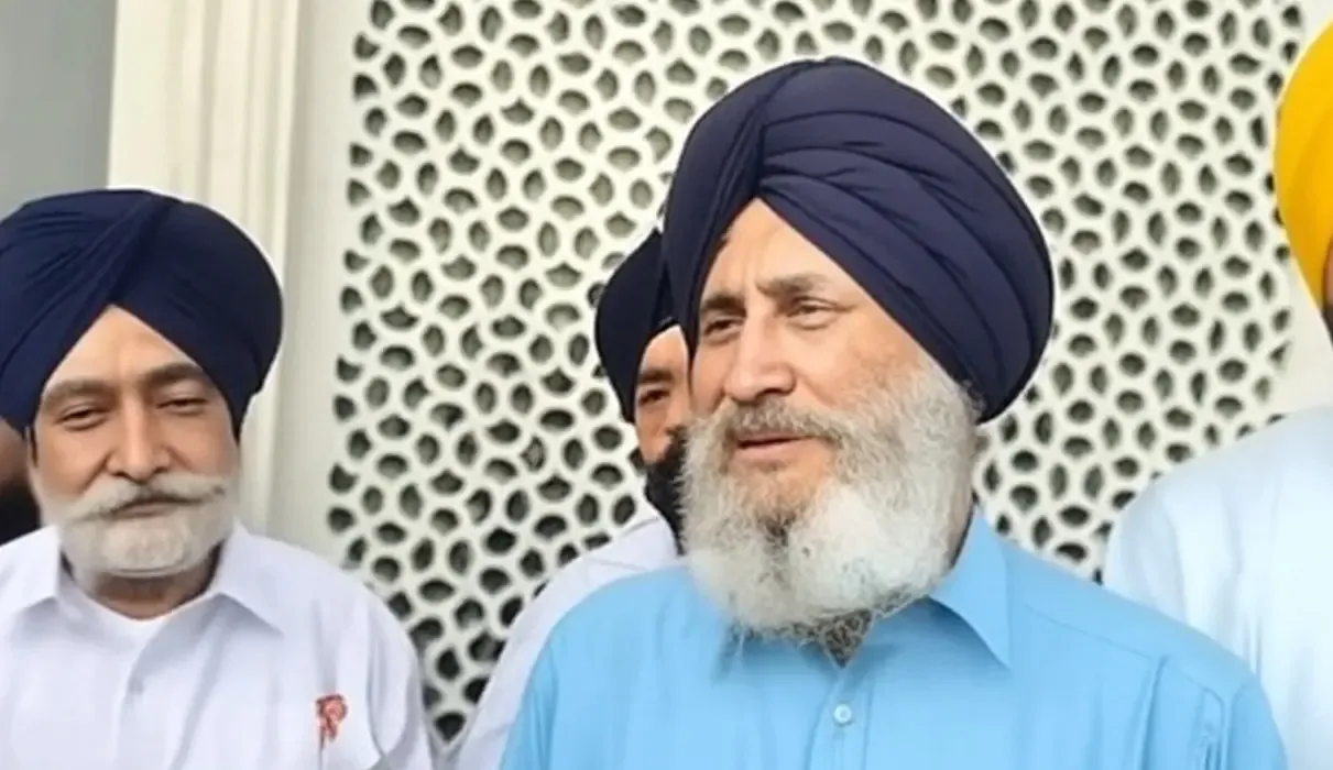 क्या अकाली दल ने श्री दरबार साहिब में लैंड पूलिंग पॉलिसी खत्म होने पर शुक्राना अरदास की?