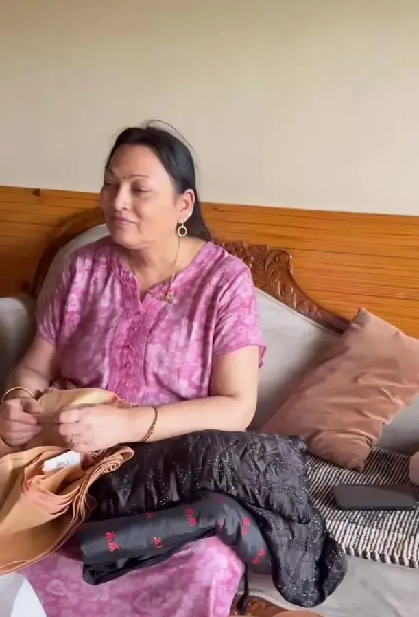 क्या सिद्धांत चतुर्वेदी की मां ने 'धड़क 2' प्रीमियर के लिए परफेक्ट साड़ी चुनी?