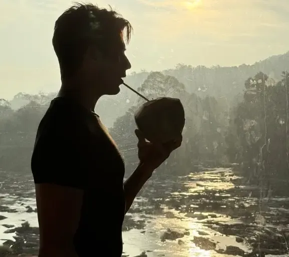Sidharth Malhotra Revels in the Tranquil Charm of Kochi's Backwaters